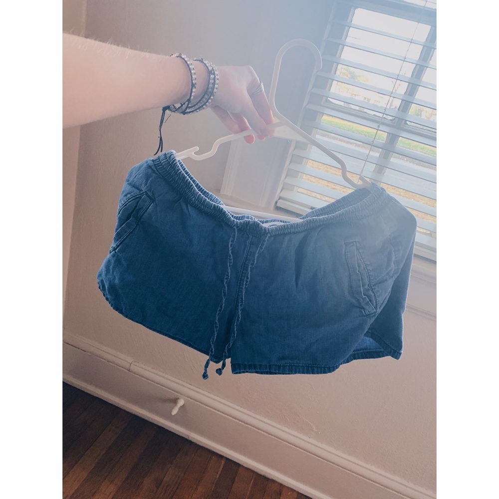 DENIM DRAWSTRING SHORTS// SIZE S